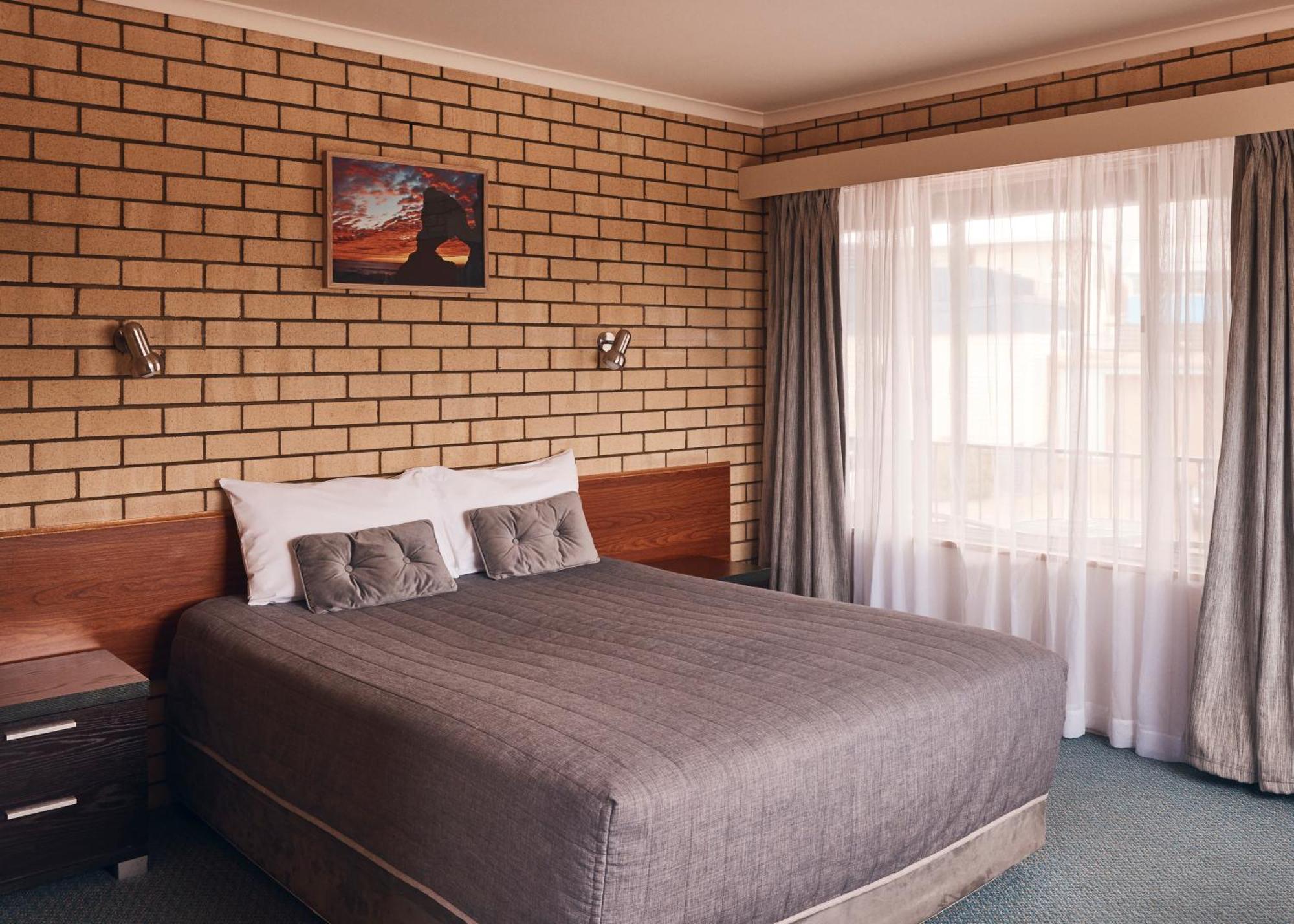 Coastal Comfort Motel Нарума Екстериор снимка